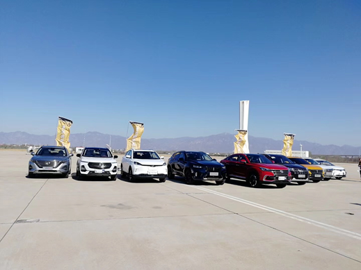 北京八達(dá)嶺機(jī)場(chǎng)汽車媒體評(píng)測(cè)現(xiàn)場(chǎng)翻譯